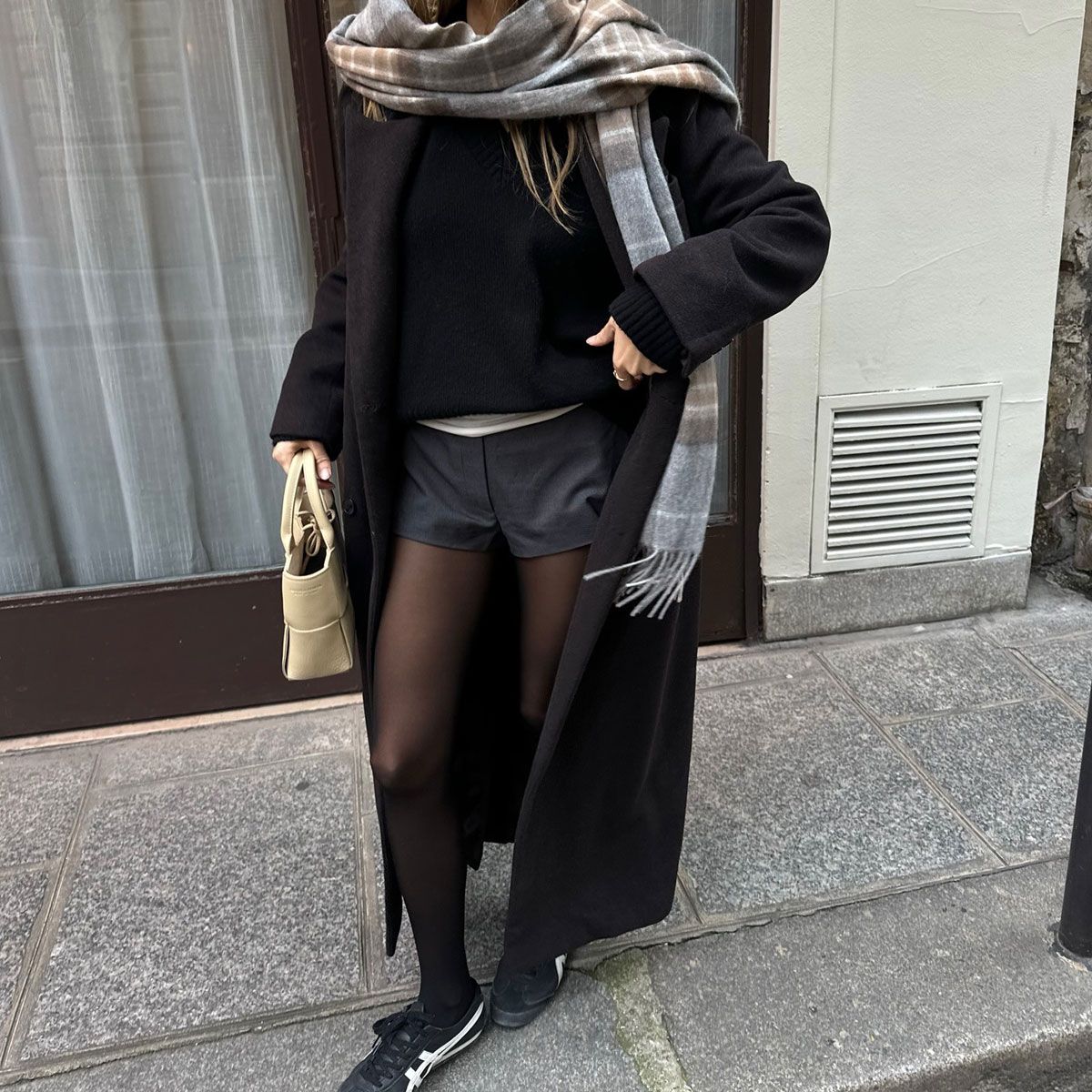 @annelauremais winter outfit shorts and tights with a coat, scarf, and layers