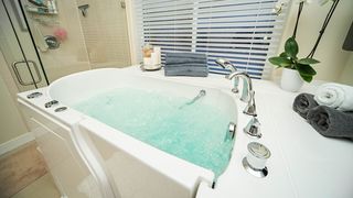 Independent Home walk-in tub review