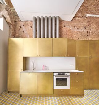 Golden kitchen in bsp20 house