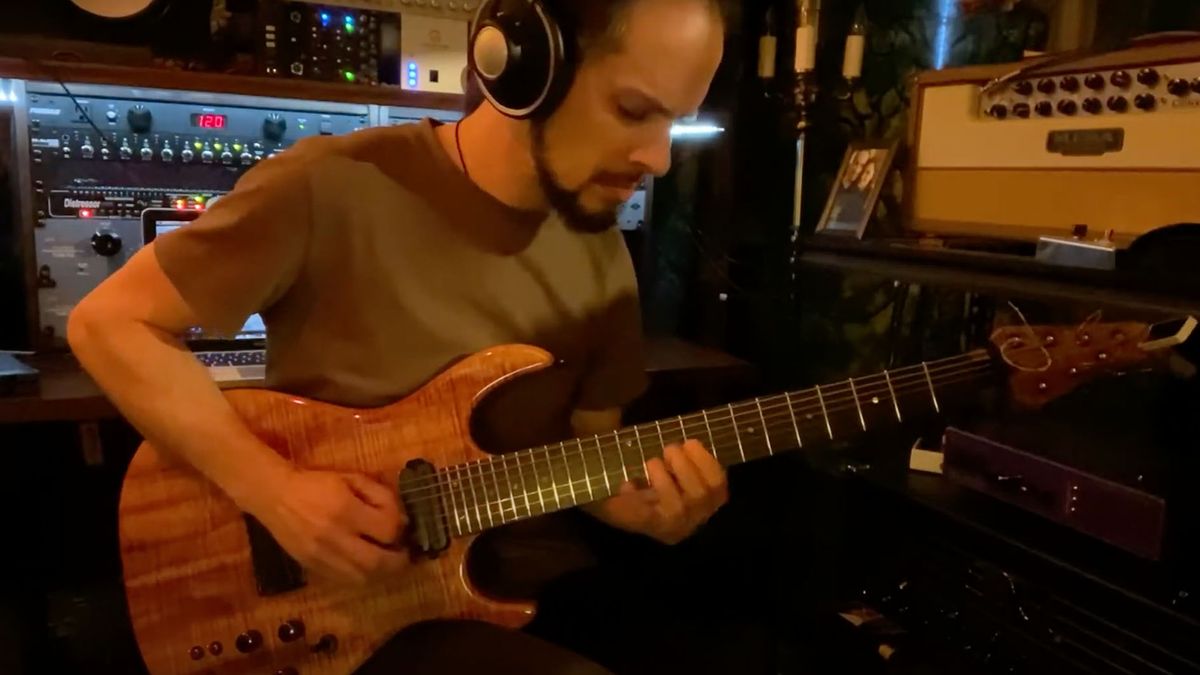 Sick Riffs Michael Abdow teaches you the soaring guitar solo of Cherry