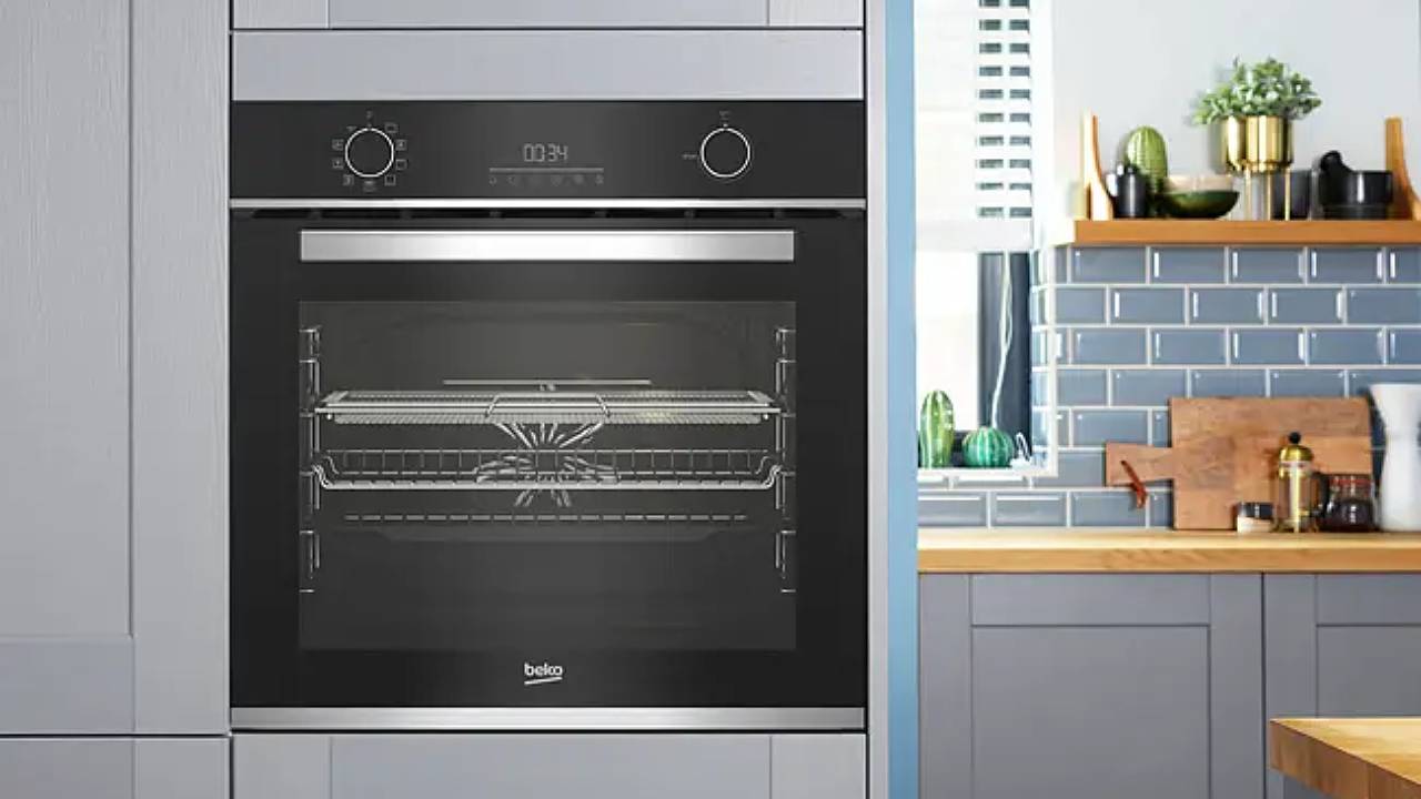 Beko 60cm Built-In Pyro Multi-Function Oven with AeroPerfect AirFry Technology