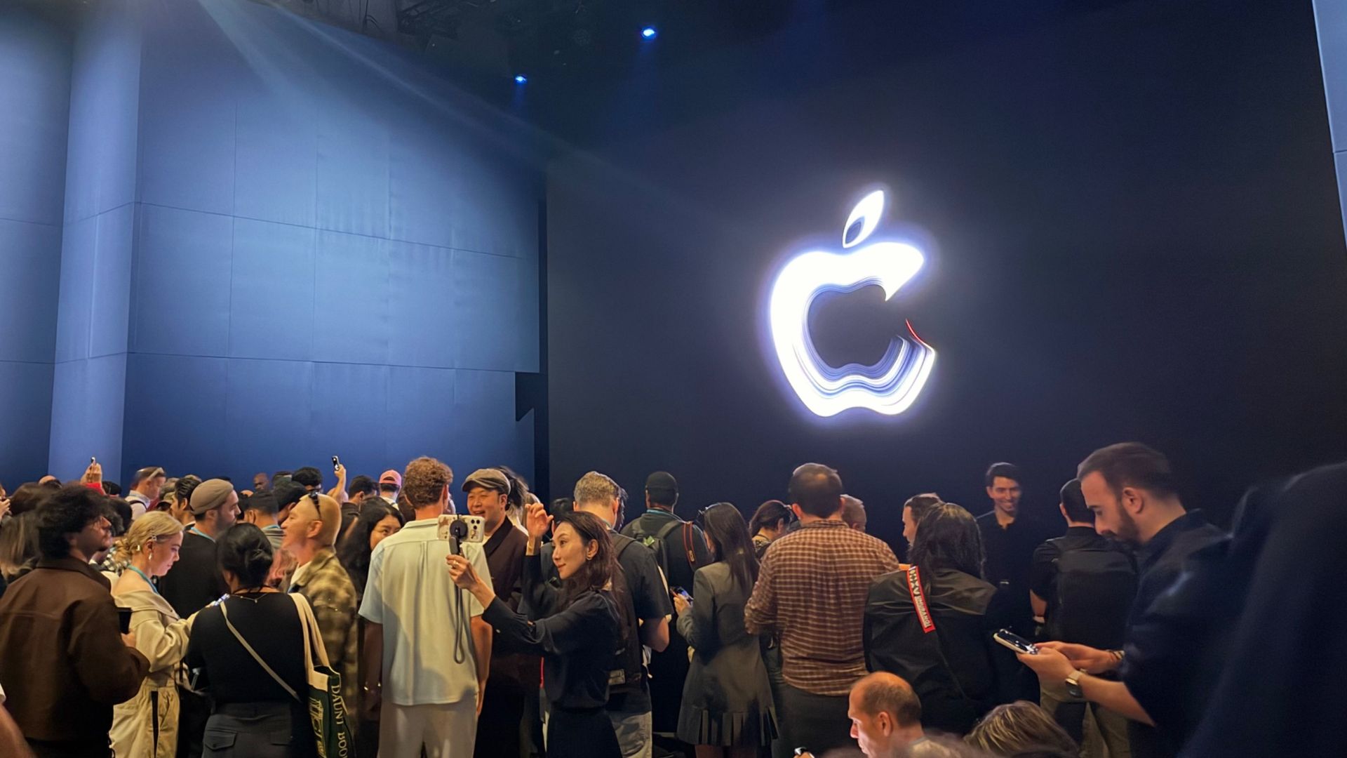 Apple event LIVE: Touchscreen MacBook Pro, iPad mini, iMac and more