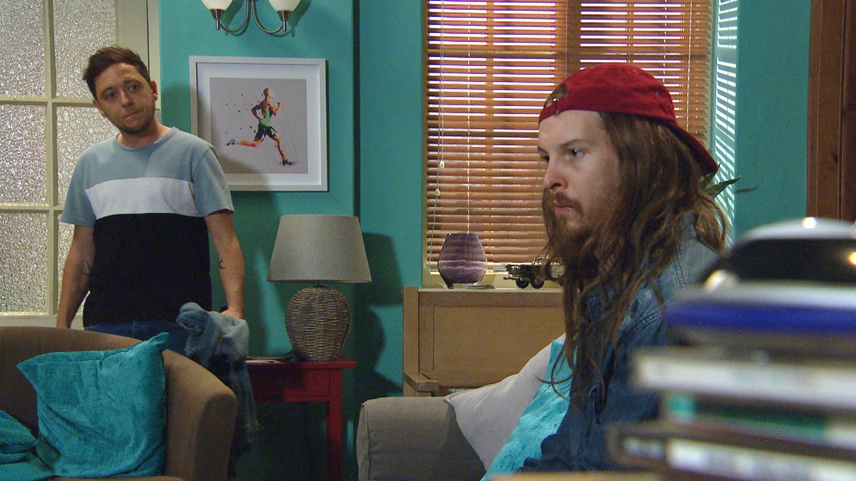 Matty Barton finds out Ryan&#039;s dealing dodgy goods