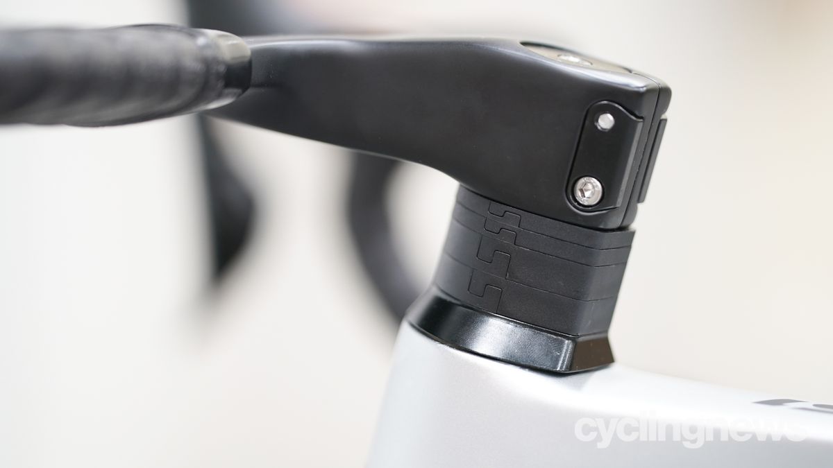 Ventum NS1 showing spacers stacked under the stem