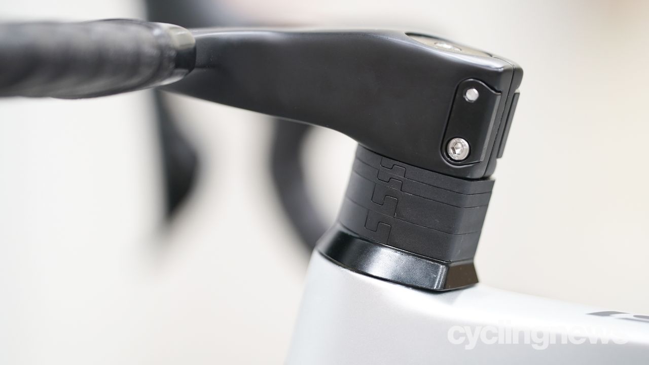 Ventum NS1 showing spacers stacked under the stem