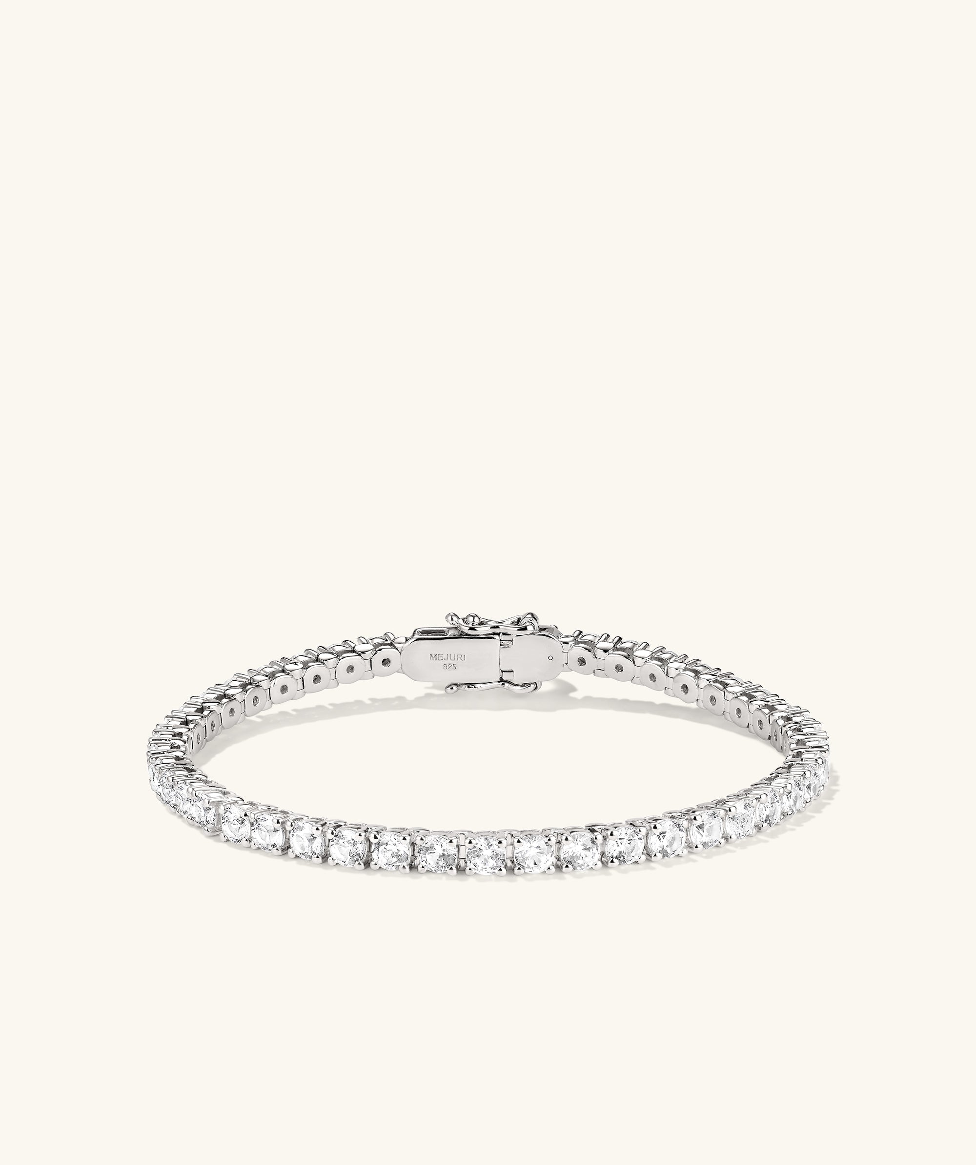Sterling Silver / Lab Grown White Sapphire / Xs