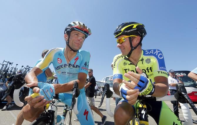 Michele Scarponi (Astana) and Bruno Pires (Tinkoff - Saxo)