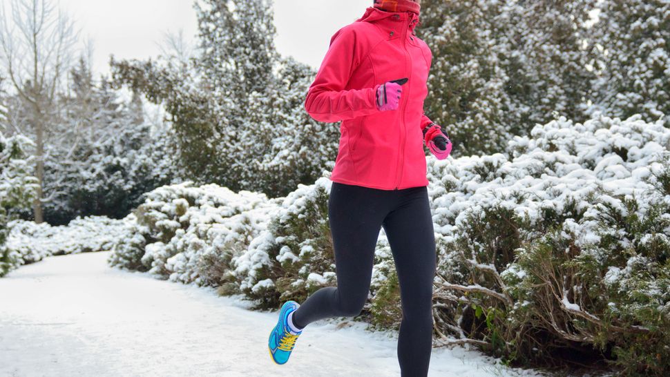 Running gloves vs mitts which are best for you? Advnture