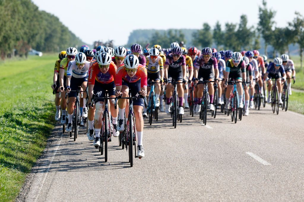 Simac Ladies Tour stage 3 won by Charlotte Kool