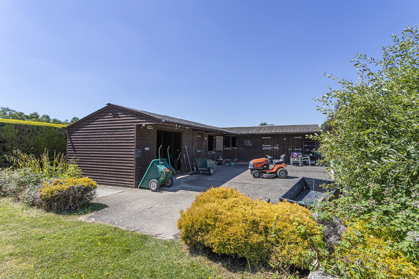 West Greylake Stable Yard