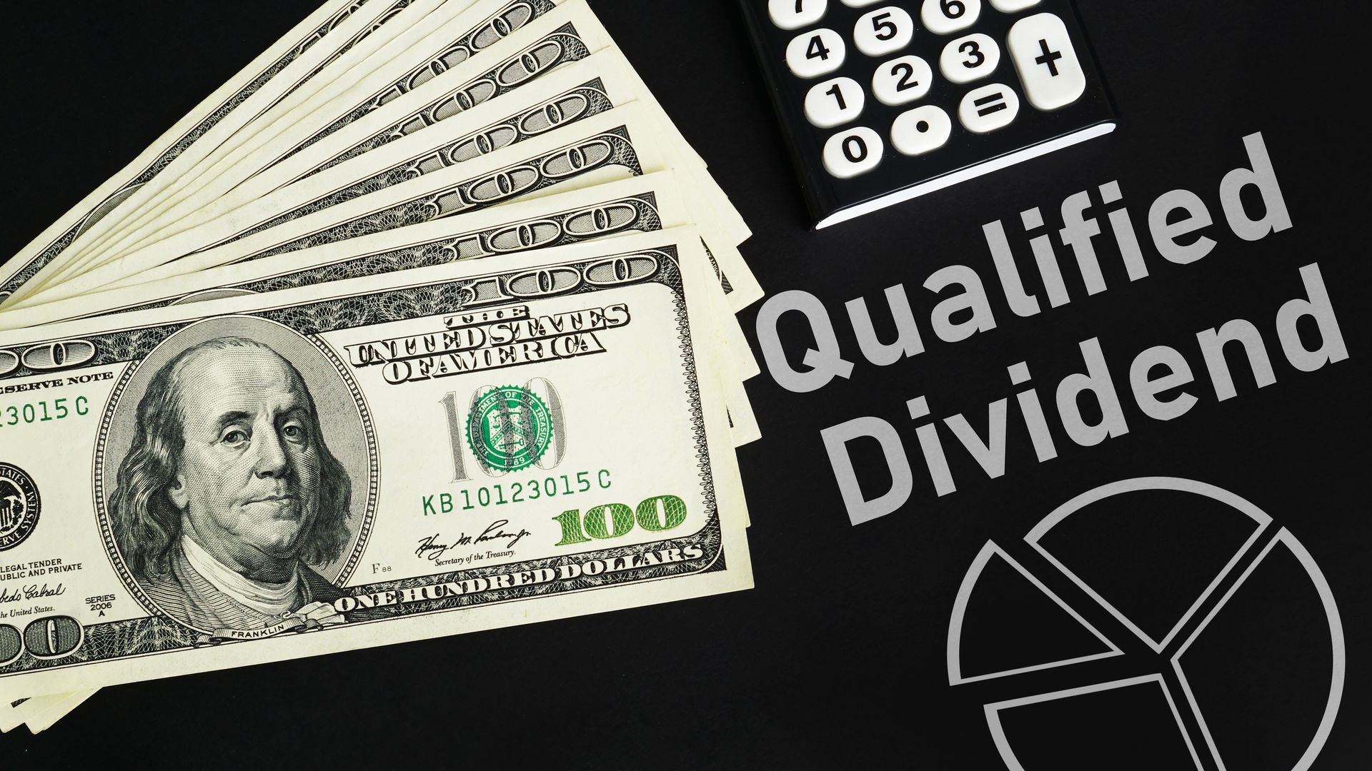 Qualified Dividend is shown using a text
