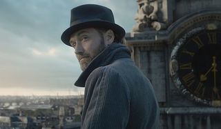 Jude Law in Fantastic Beasts: The Crimes of Grindelwald