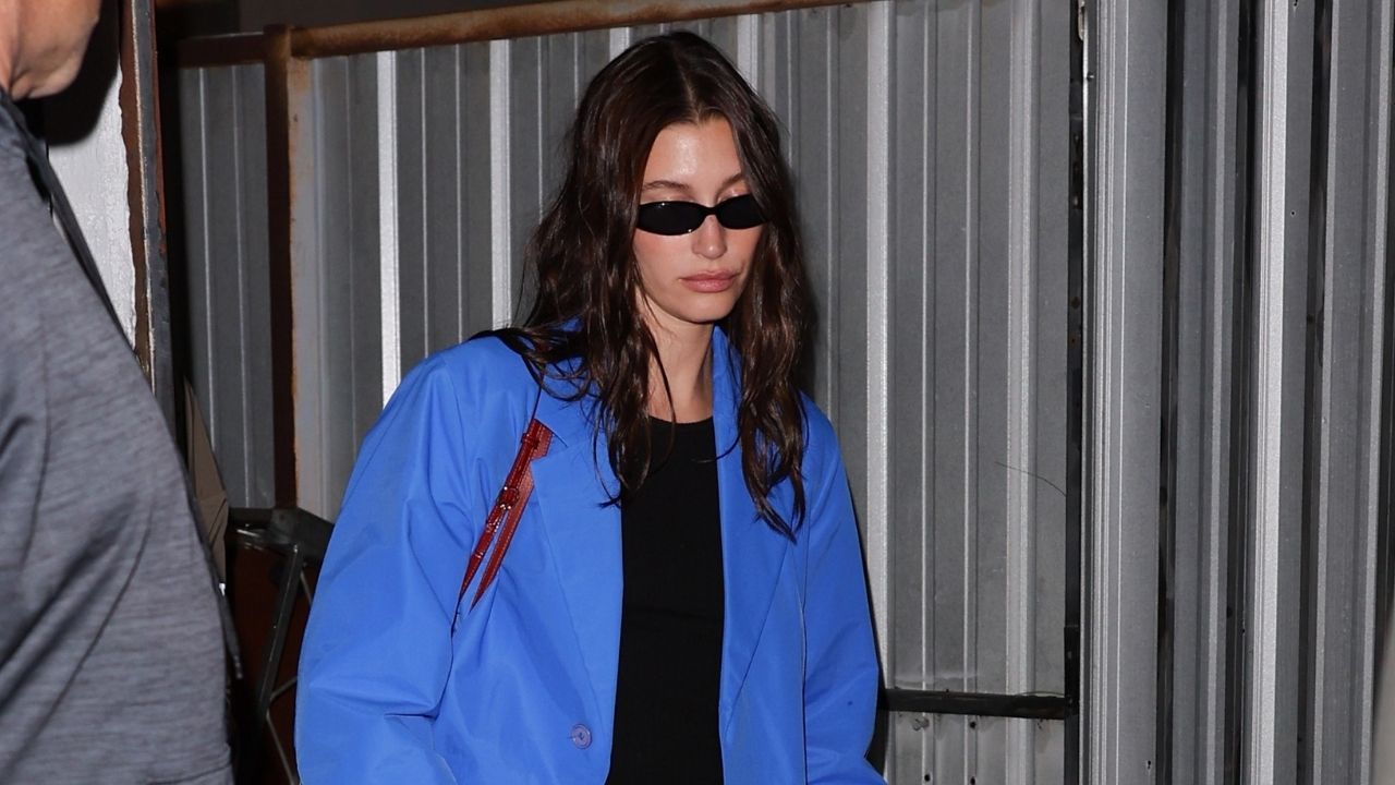 Not Everyone Will Like This Coat Colour, But People Who Follow Fashion Will