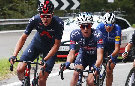 Ben Tulett rides alongside Pavel Sivakov