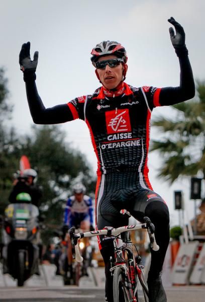 Rui Alberto Costa (Caisse d'Epargne) crossing the finish line at the Trofeo Dei&agrave;.