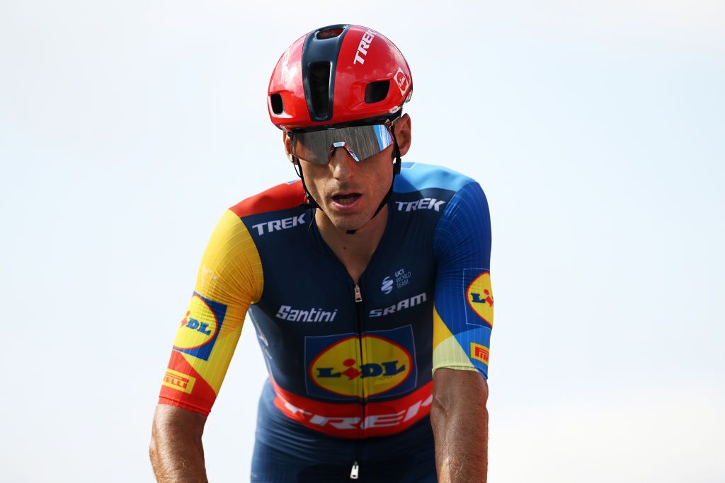 ESTACION DE MONTANA DE MANZANEDA OURENSE SPAIN AUGUST 29 Carlos Verona of Spain and Team Lidl Trek crosses the finish line during the La Vuelta 79th Tour of Spain 2024 Day 12 a 1375km stage from Ourense Termal to Estacion de Montana de Manzaneda 1491m UCIWT on August 29 2024 in Estacion de Montana de Manzaneda Spain Photo by Dario BelingheriGetty Images