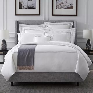 Sferra Grande Hotel bedding