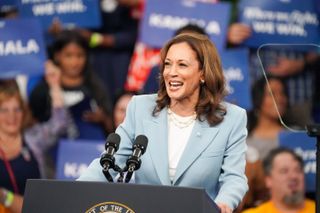 kamala harris speaks at her rally