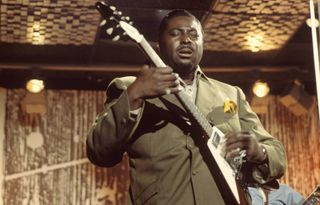 Albert King performs onstage at Ronnie Scott's Jazz Club in London in 1970
