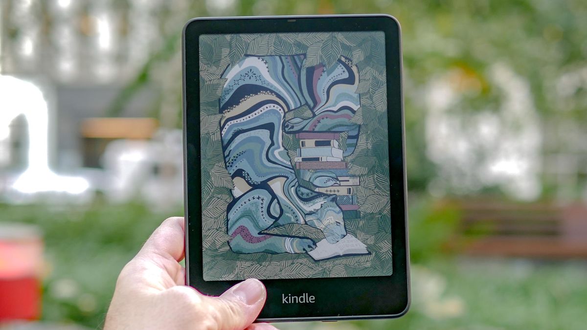 New Kindle Colorsoft users reporting ‘distracting’ yellow strip on screen