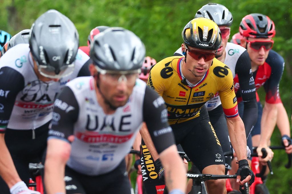JumboVismas Slovenian rider Primoz Roglic C competes during the fourth stage of the Giro dItalia 2023 cycling race 175 km between Venosa and Lago Laceno on May 9 2023 Photo by Luca Bettini AFP Photo by LUCA BETTINIAFP via Getty Images