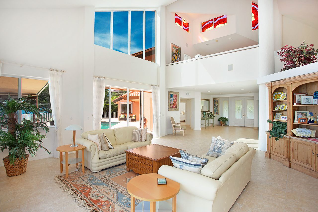 Here are 7 gorgeous '80s-era homes for sale | The Week