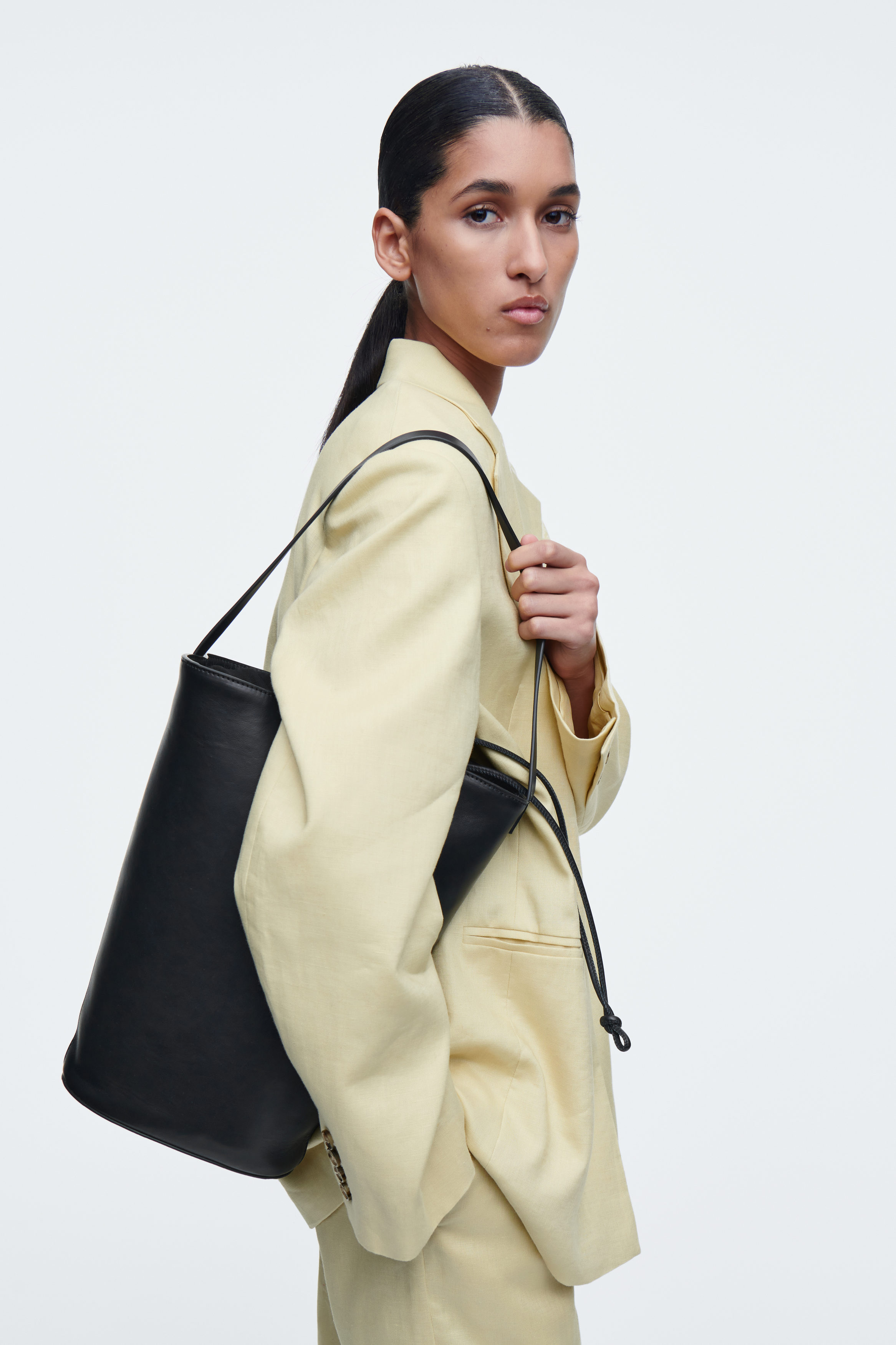 Bucket Bag - Leather