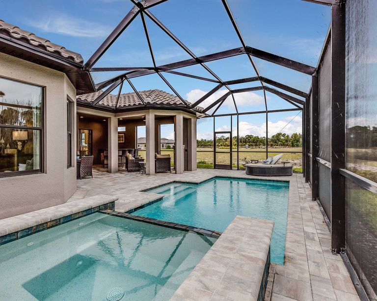 Pool enclosure ideas 11 stylish ways to surround a pool Gardeningetc