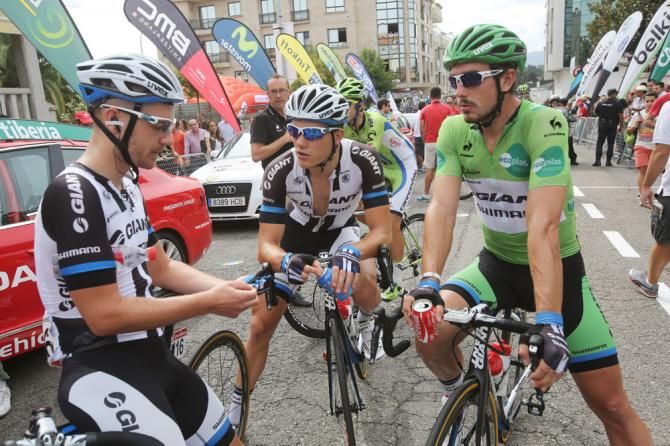 Giant-Shimano at the start of a Vuelta stage