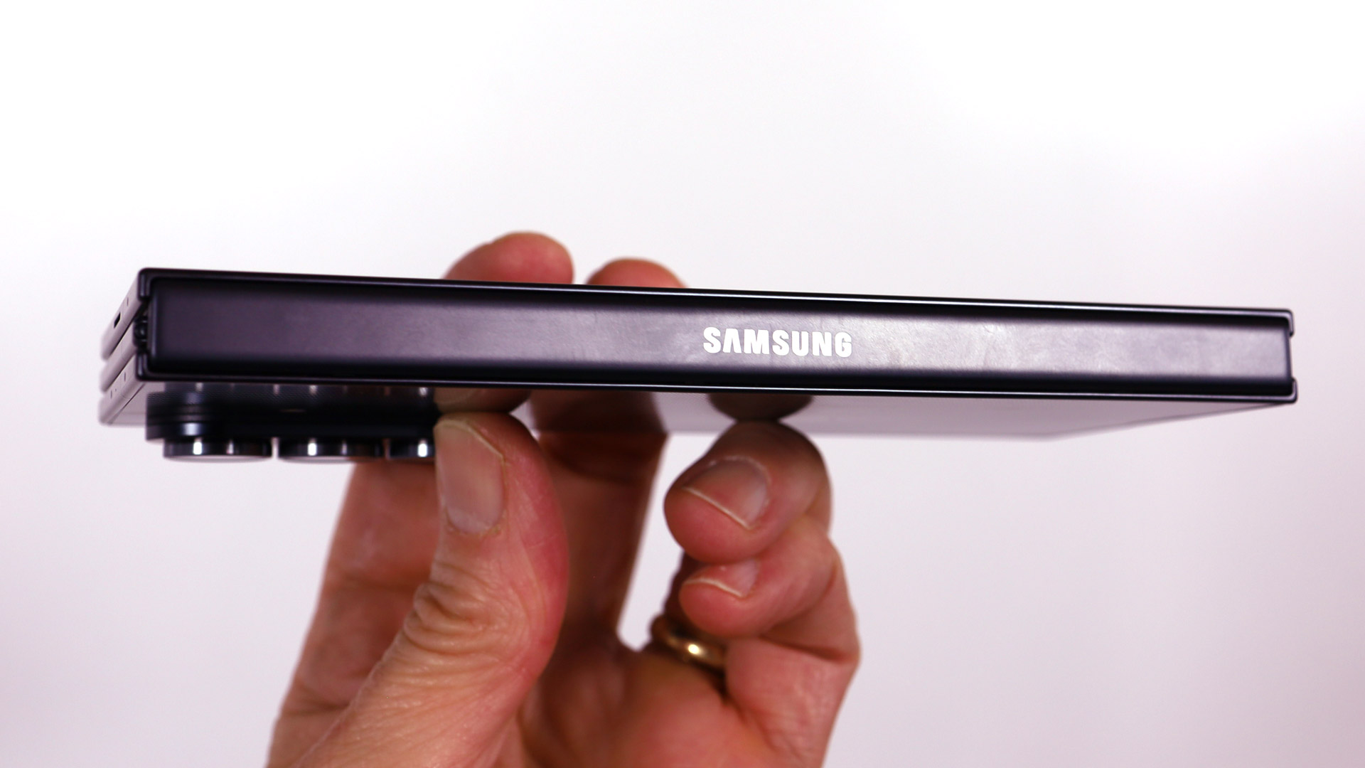 Samsung Galaxy Z Trifold hands on