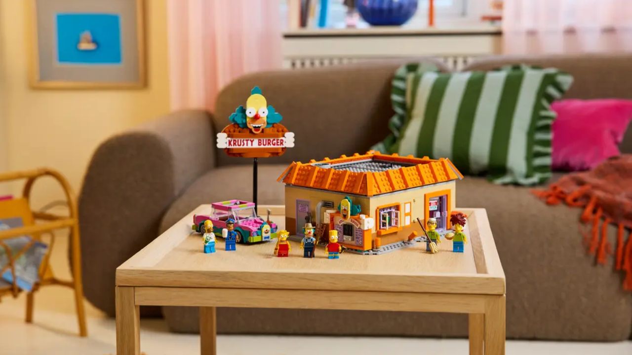Lego Krusty Burger set on a wooden coffee table