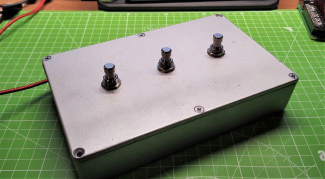How To Make Your Own Pedal Controller with Raspberry Pi Pico | Tom's ...