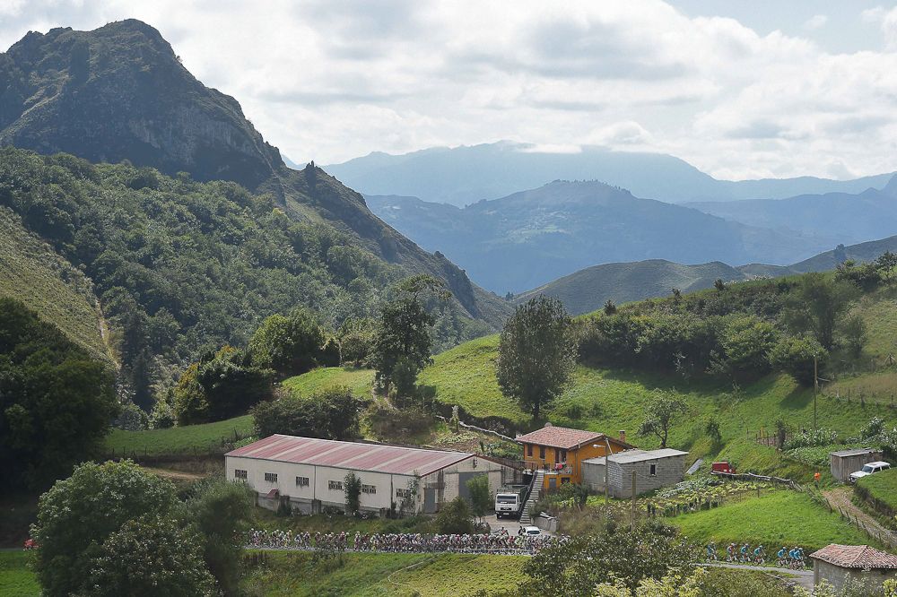 The peloton rides through the Spanish countryside during stage 15.