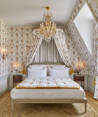 5 style tips to steal from The Palace of Versailles interiors | Homes ...