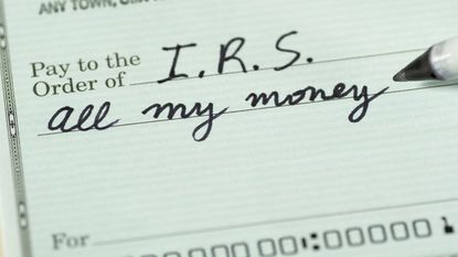 picture of a check writen to the IRS to pay the IRS