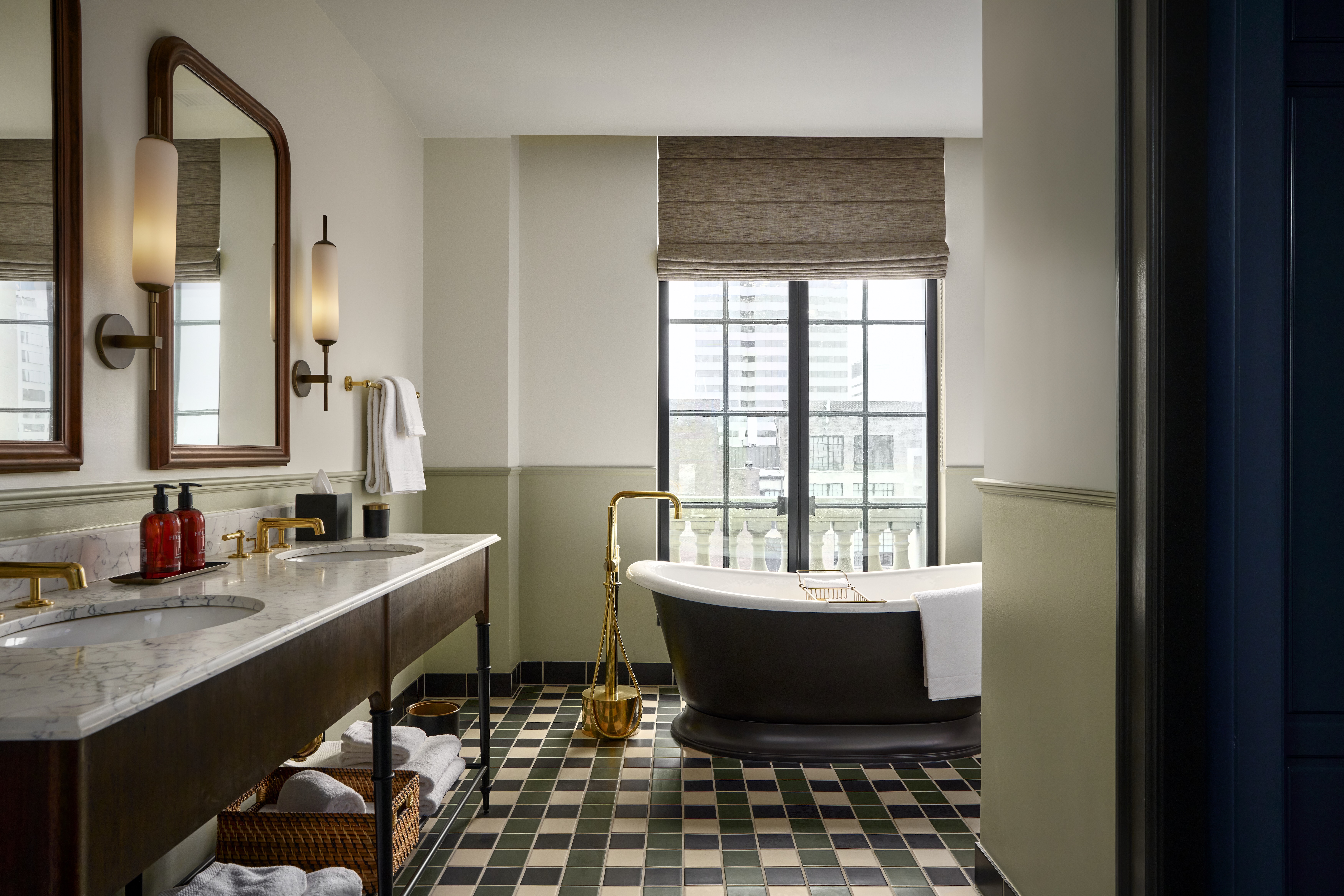 A bathtub in a king room at Fidelity Hotel Cincinnati