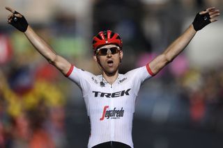 Bauke Mollema wins stage 15 of the Tour de France