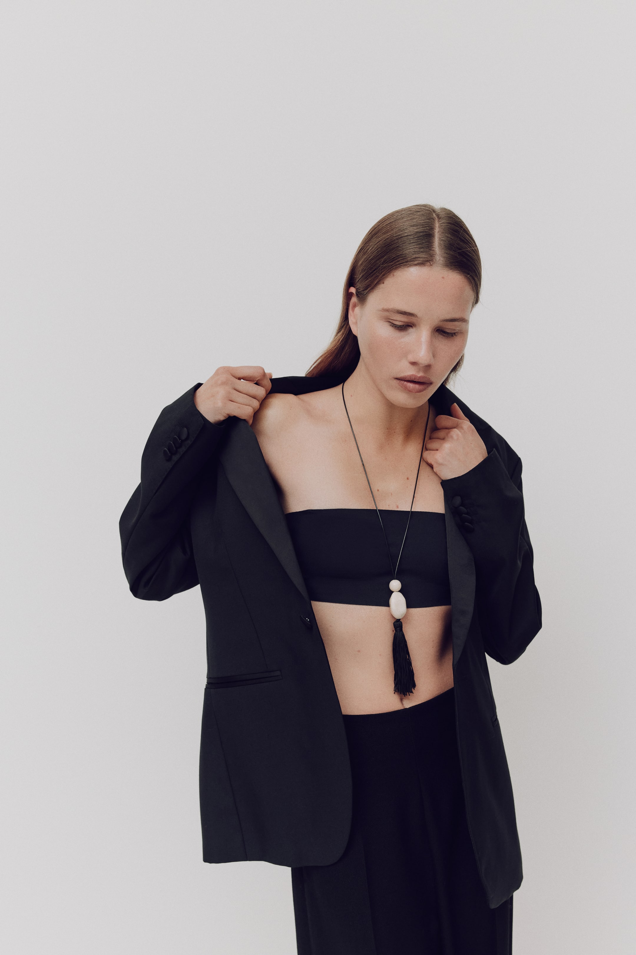 Cord Necklace With Pendant - Black