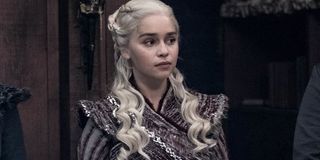Daenerys Targaryen talks to her advisors Game of Thrones 704