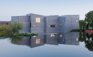 The Hepworth Wakefield with lake side view