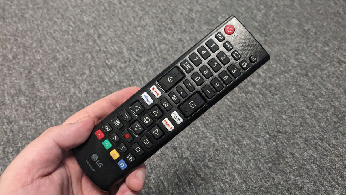 LG 32LQ6300 review a small, reliable TV that packs great performance