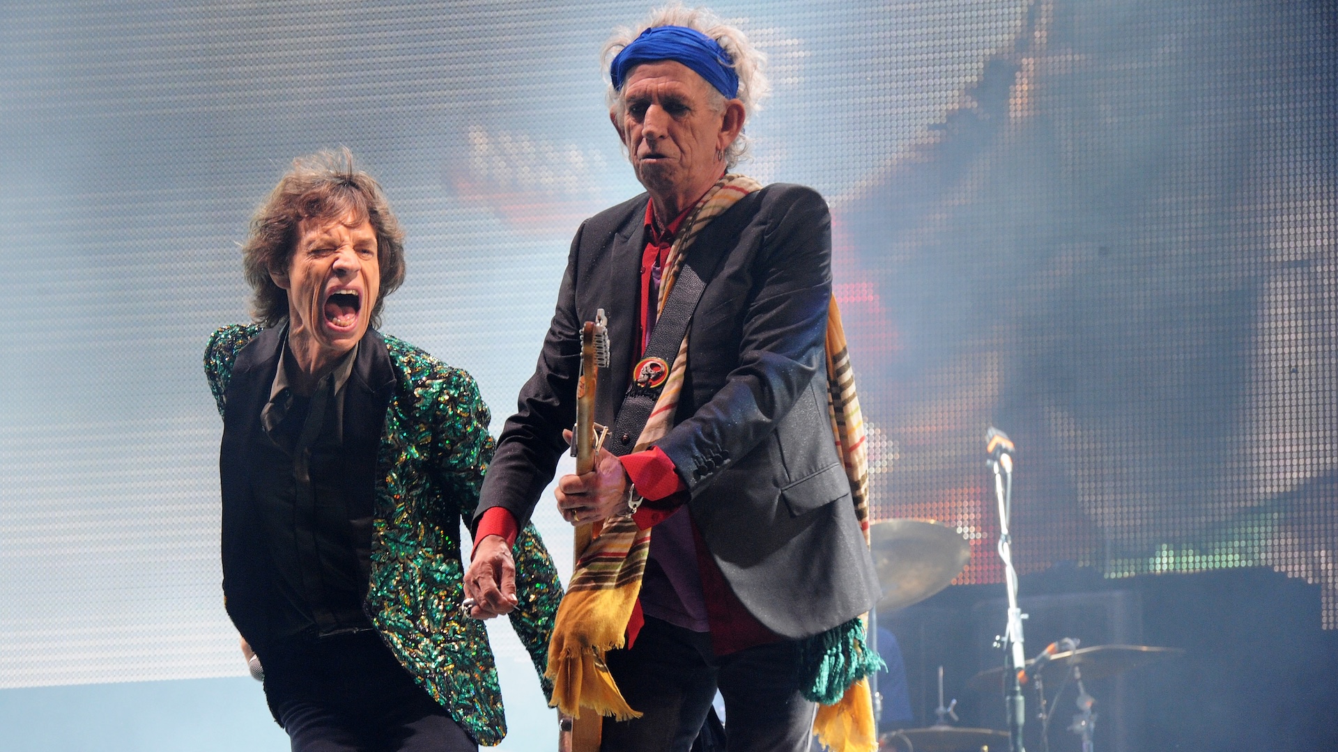 GLASTONBURY, ENGLAND - JUNE 29: performs at day 3 of the 2013 Glastonbury Festival at Worthy Farm on June 29, 2013 in Glastonbury, England. (Photo by Dave J Hogan/Getty Images)