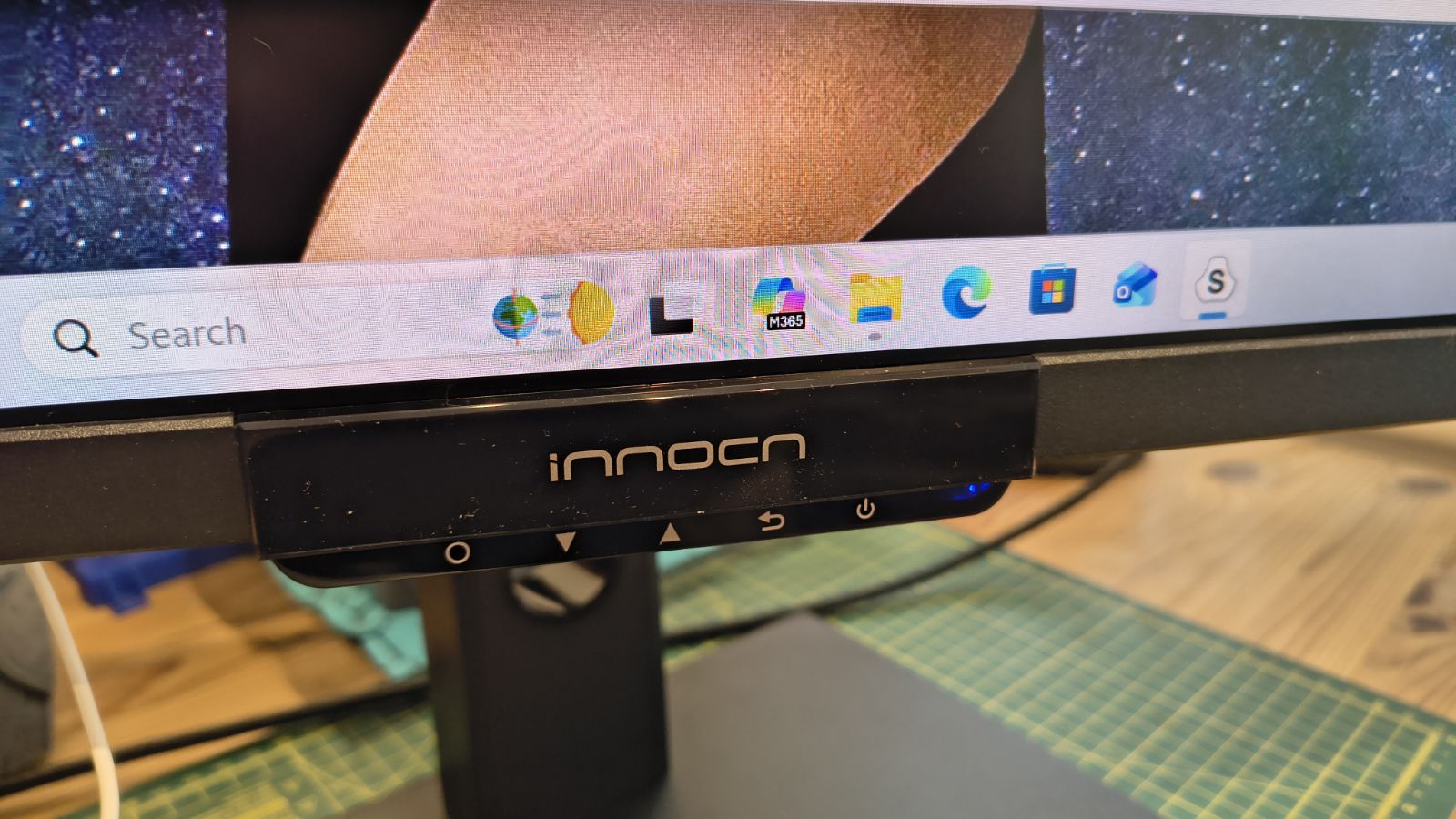 INNOCN E49M1R Mini-LED Ultrawide Monitor