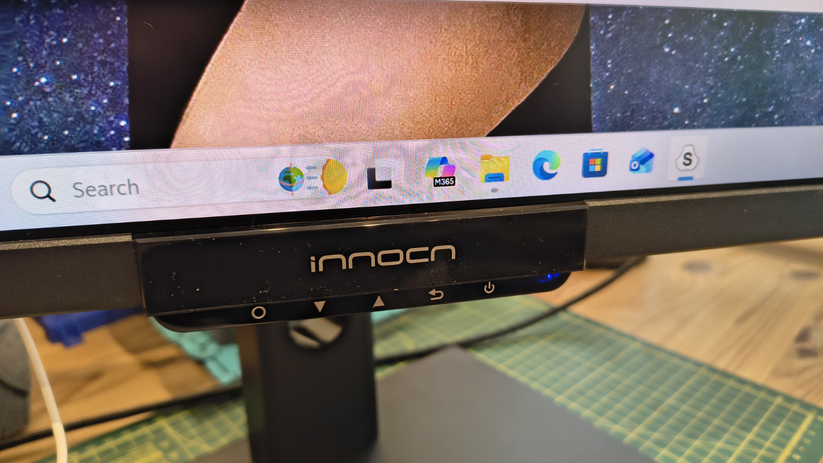 INNOCN E49M1R Mini-LED Ultrawide Monitor