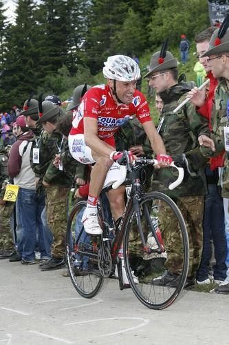 Stefano Garzelli (Acqua &amp; Sapone-Caff&egrave; Mokambo) had a calm day after winning in stage 16.