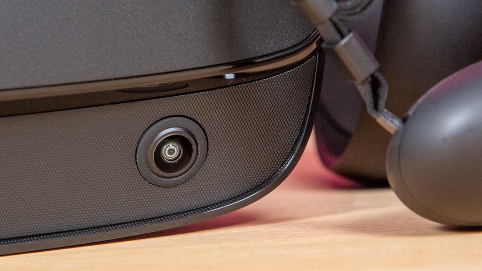 Oculus Rift S vs. HTC Vive Cosmos Which VR headset wins? Laptop Mag
