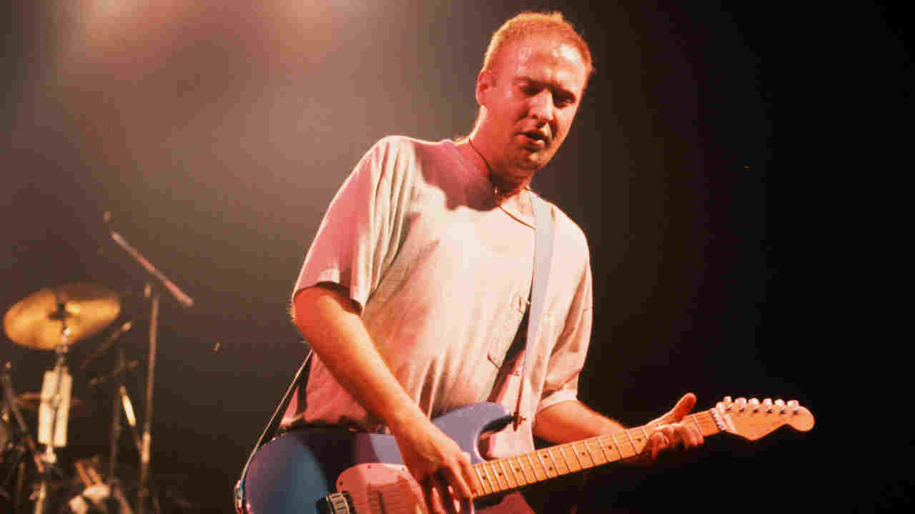 Sugar&amp;rsquo;s Bob Mould performing onstage in 1992
