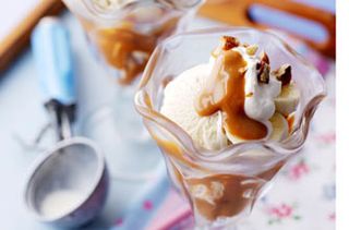 Banoffee sundae with caramel