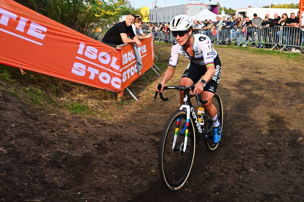 MAASMECHELEN BELGIUM OCTOBER 30 Marianne Vos of The Netherlands and Team Team JumboVisma competes during the 1st UCI Cyclocross World Cup Maasmechelen Womens Elite CXWorldCup on October 30 2022 in Maasmechelen Belgium Photo by Luc ClaessenGetty Images