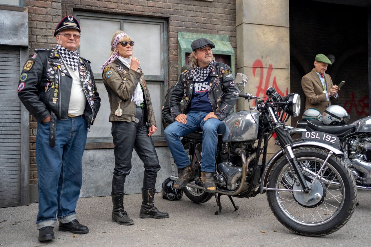 Images from the Revival. Fast cars, people in vintage dress, everyone having a nice time.